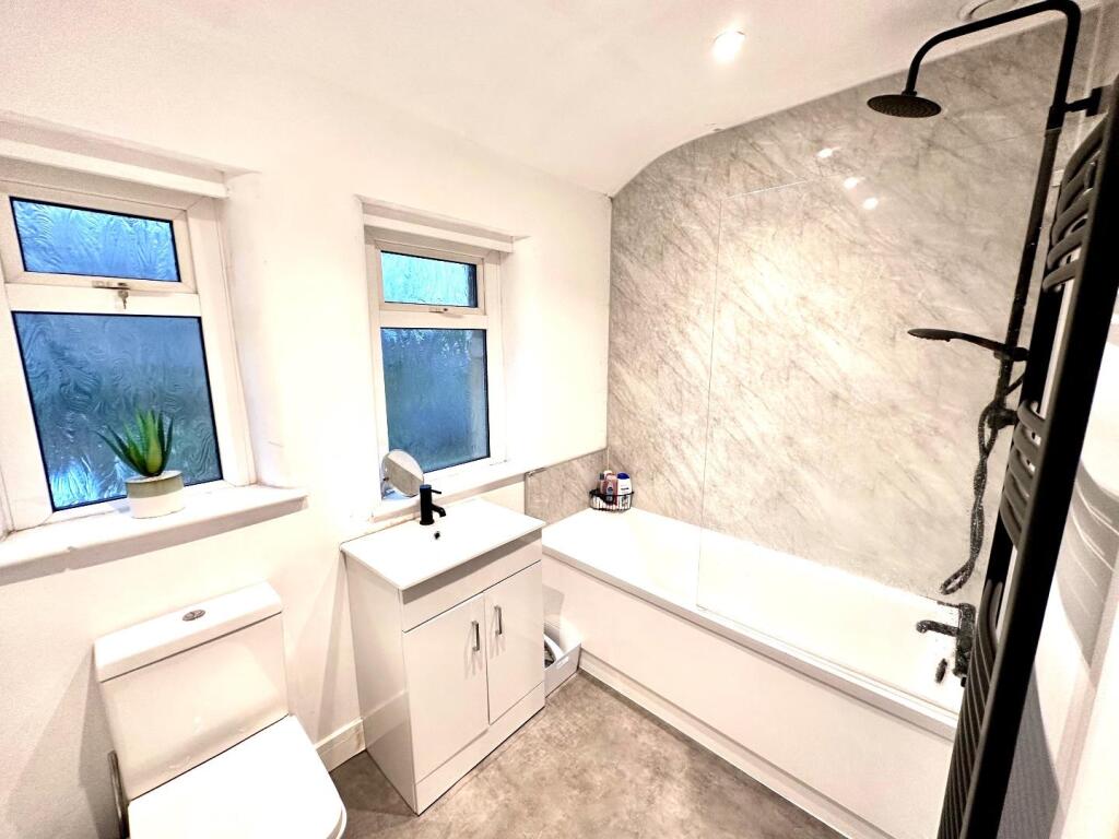 HOUSE BATHROOM