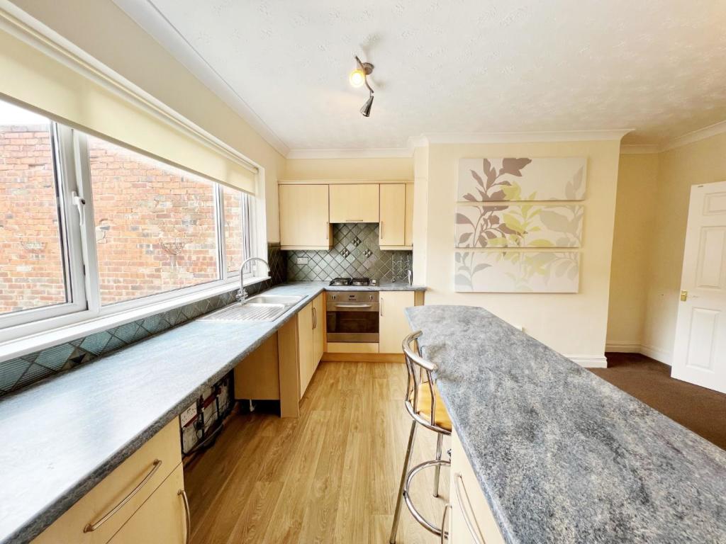 Kitchen Diner 4.jpg