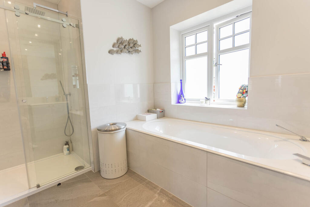 En-suite Bathroom