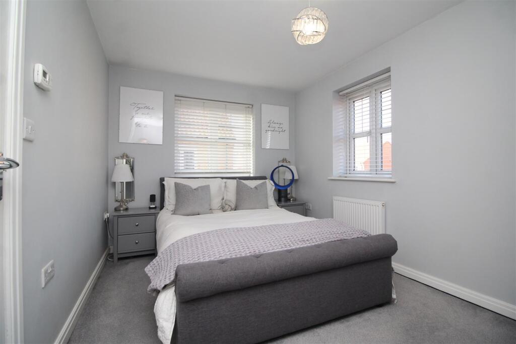bedroom 1 1 .JPG