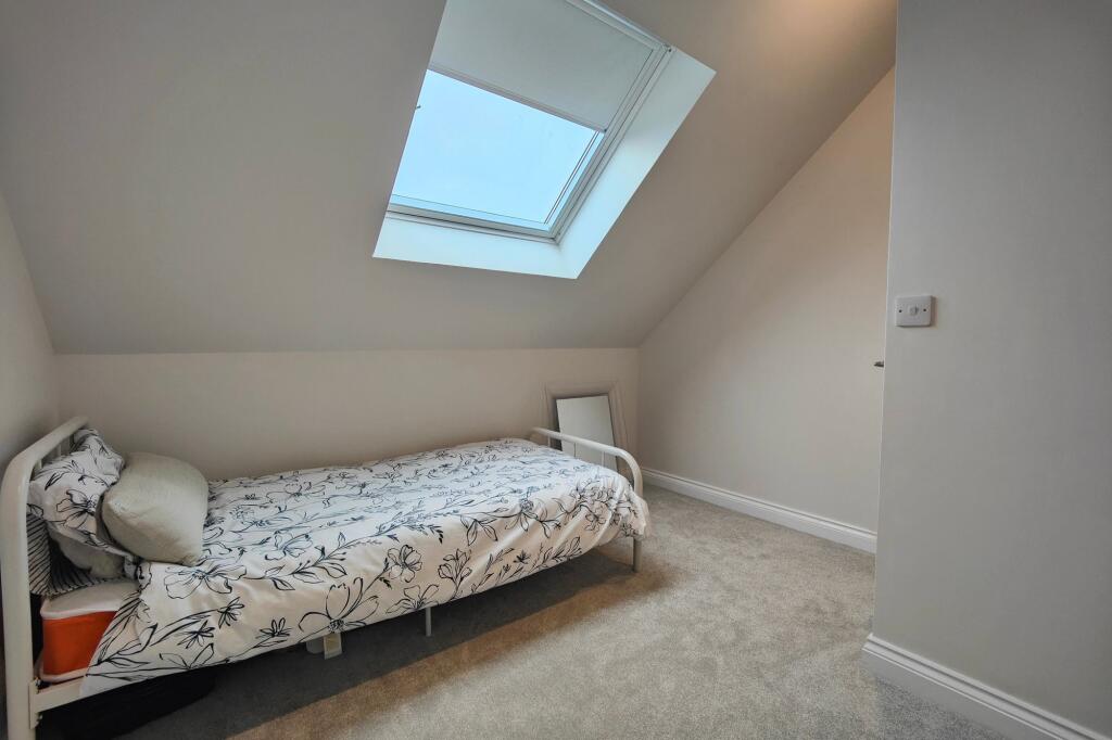 4 Bedrooms