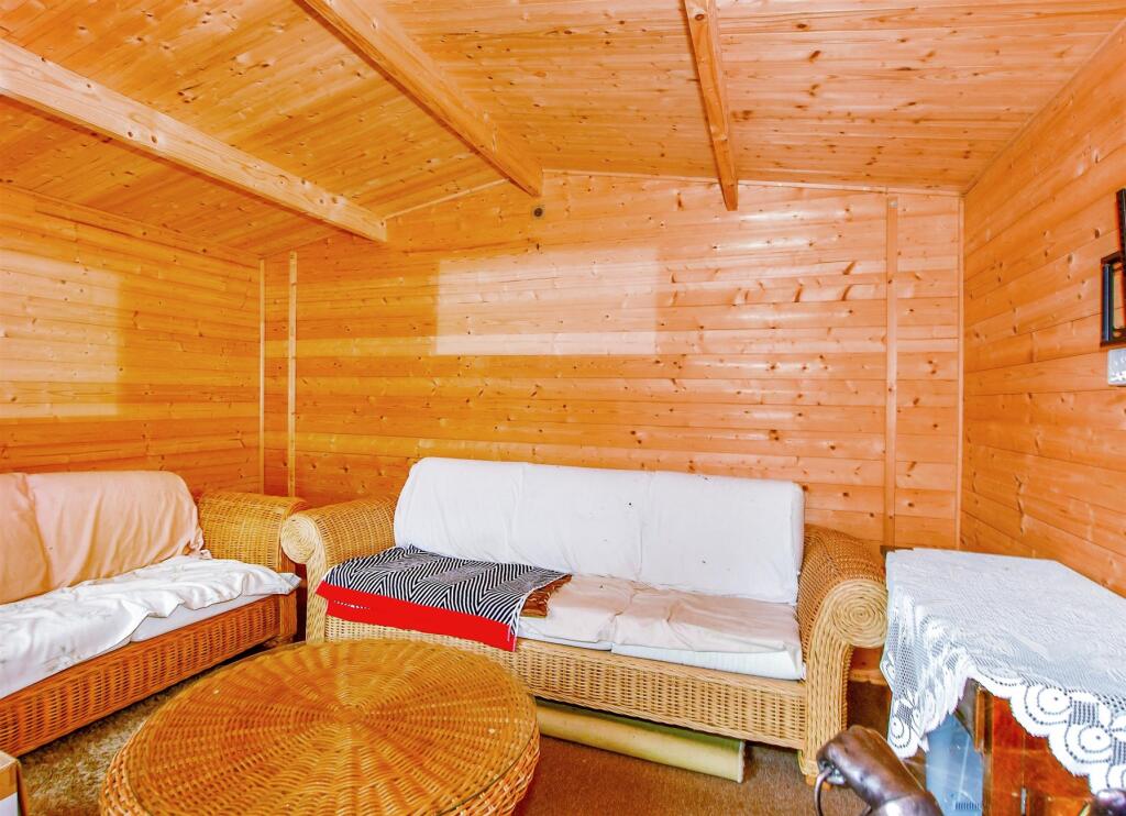 Workshop/Outbuildings