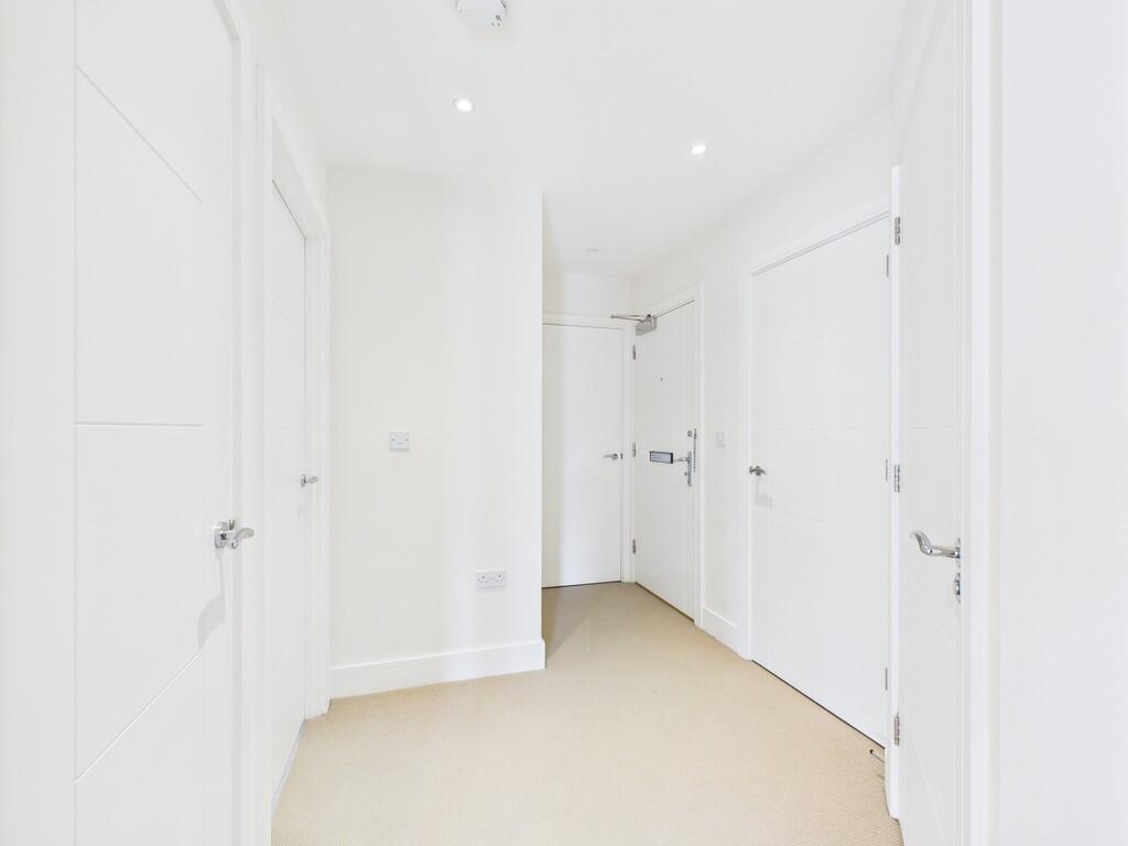 CAM04018G0-PR0308...