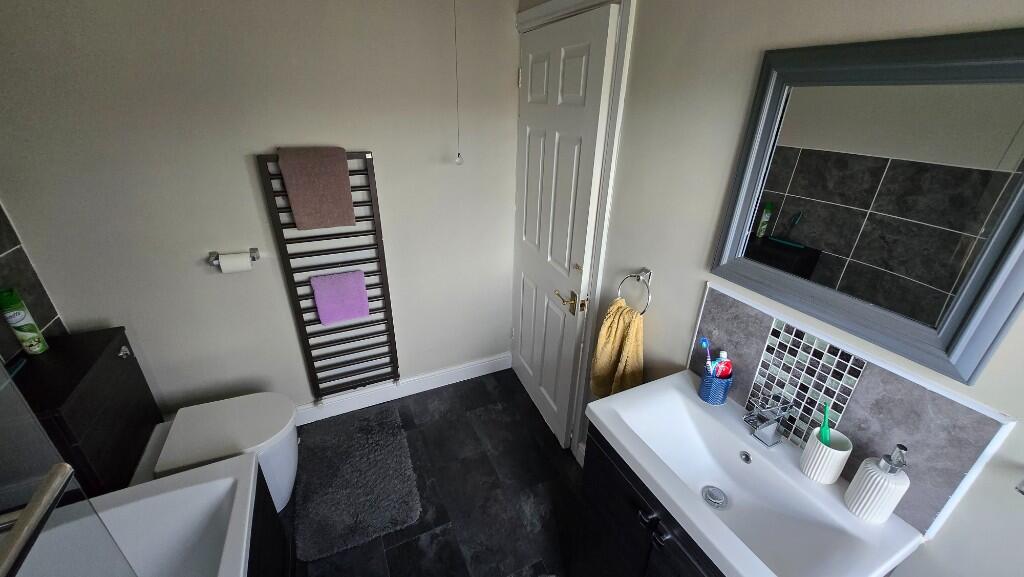 1st floor bathroom