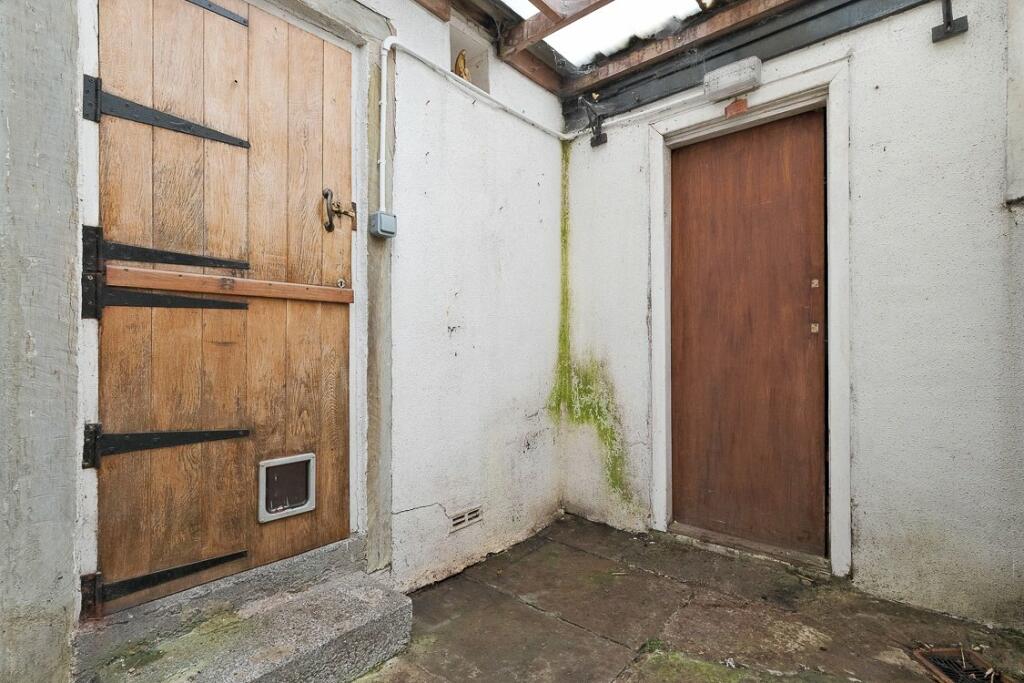 Covered Yard