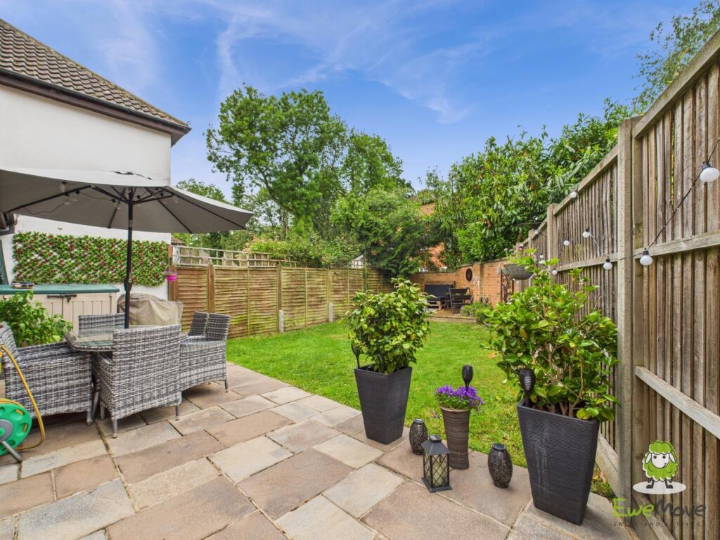 CAM03778G0-PR0237-STILL010