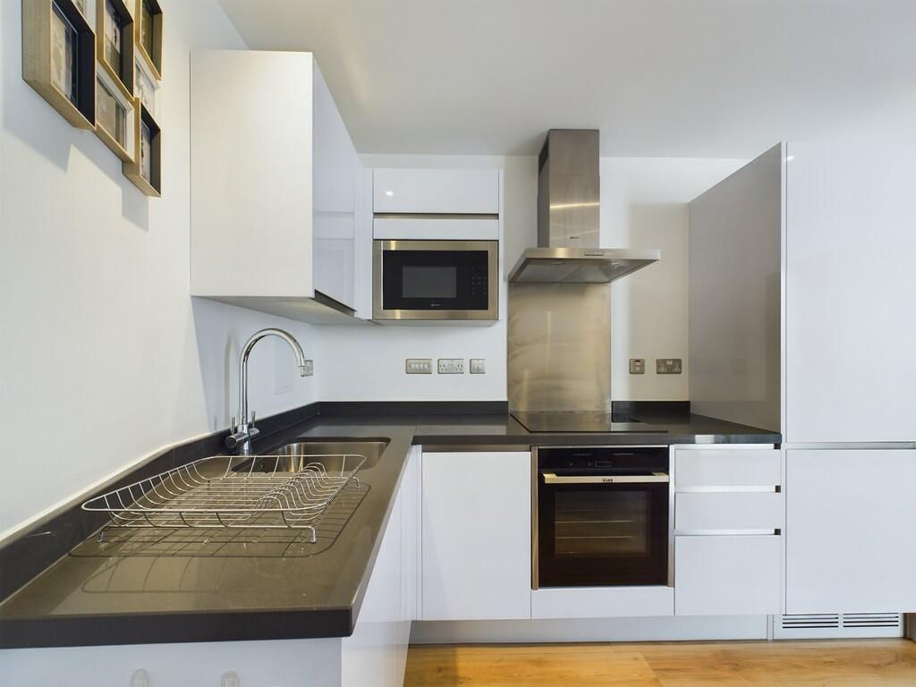 CAM01452G0-PR0097...