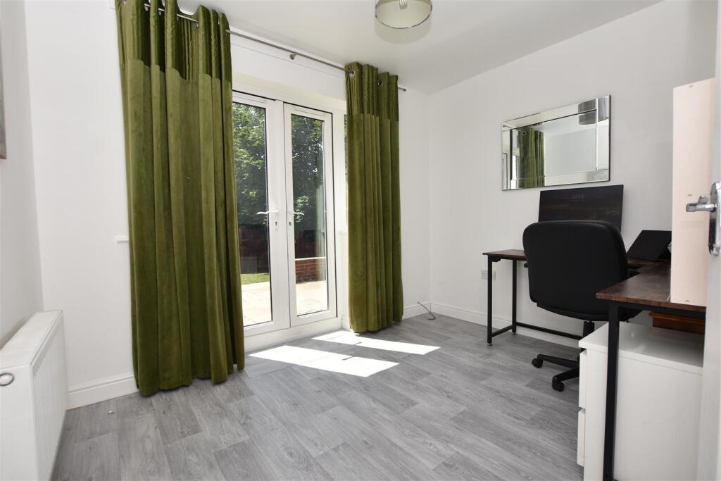 Reception/Further Bedroom