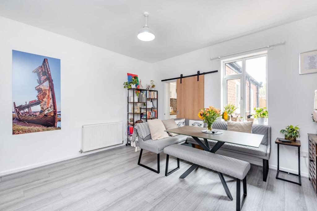Dining room/ living room