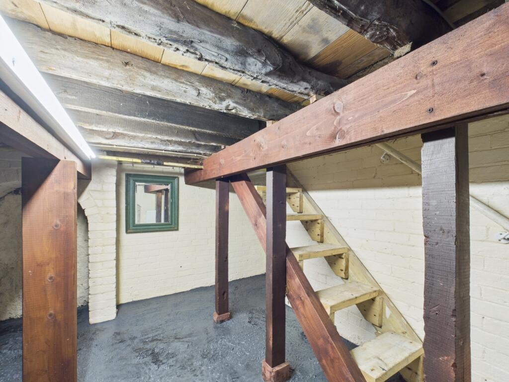 CAM03778G0-PR0214-STILL002_alt