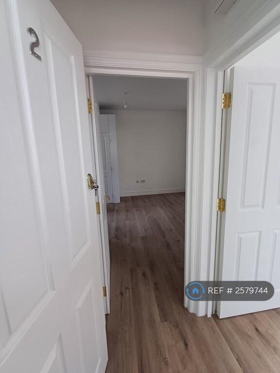 Entrance/Hallway