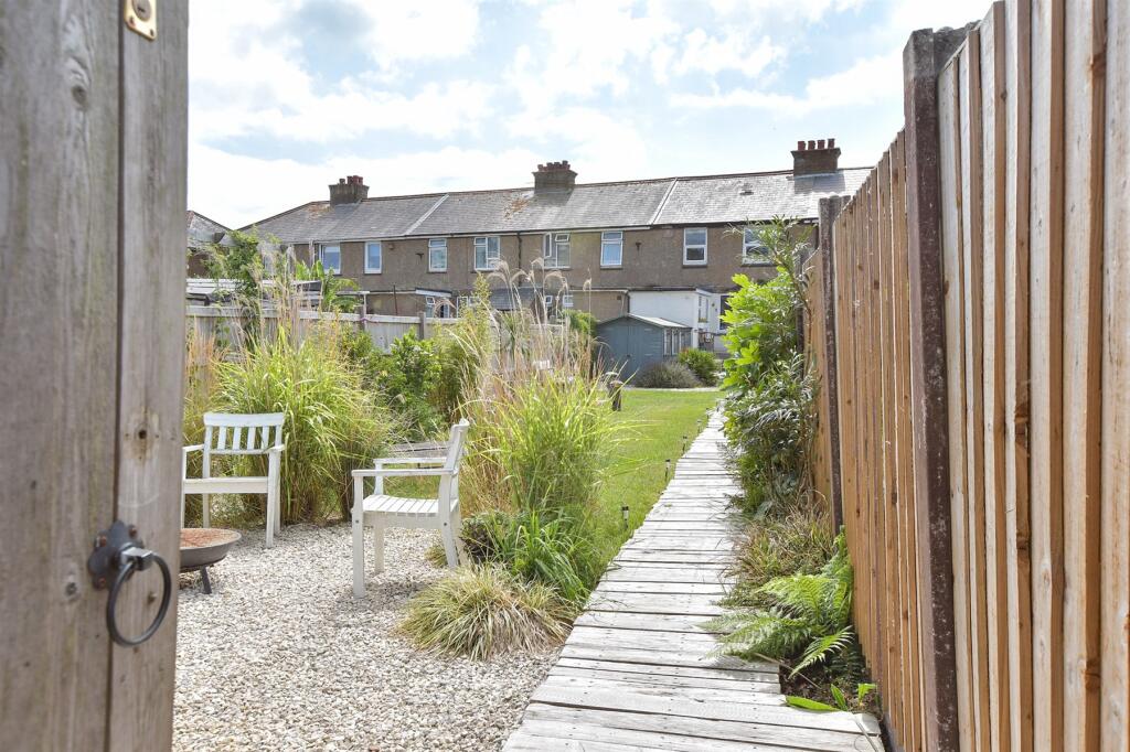 External Lifestyle Photograph