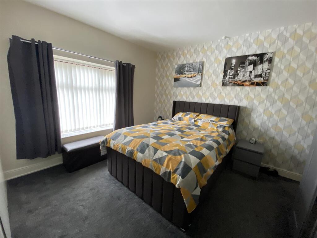 Bedroom no.1 front double: