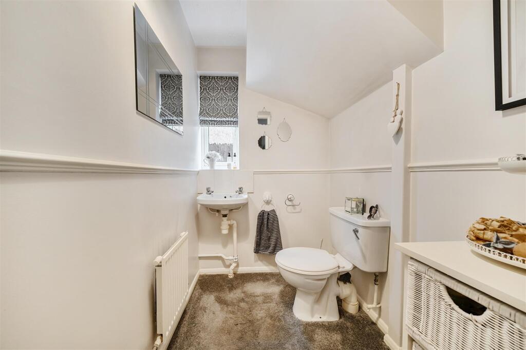 38 The Oval, Caolville