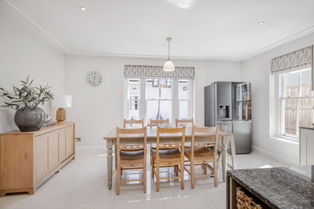 Whiteditch Lane, Newport, CB11
