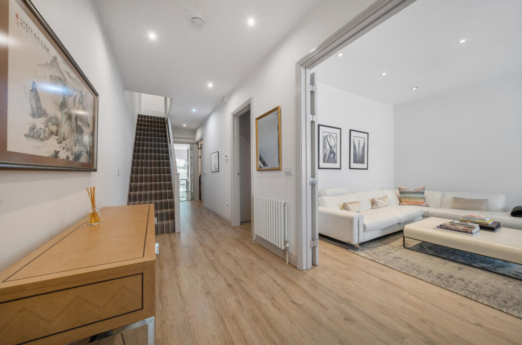 1303198-6-683f05b...