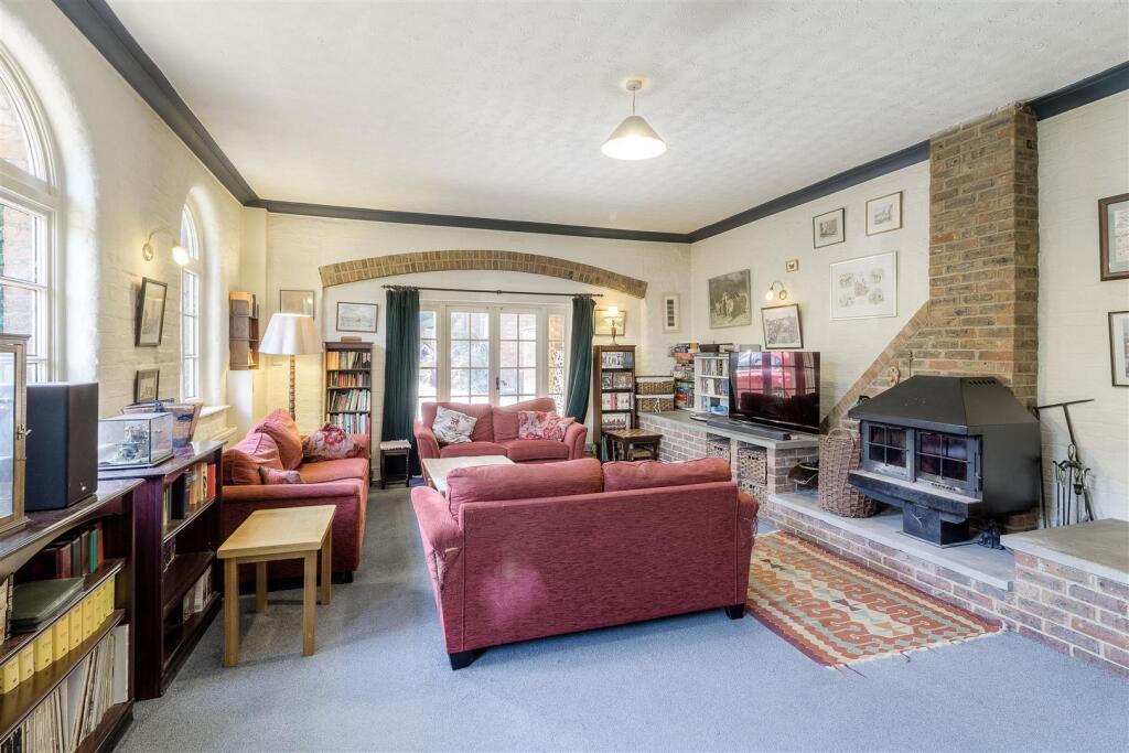 Coach House - Living Room