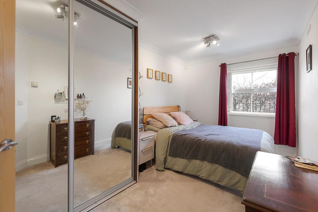Bedroom One.jpg