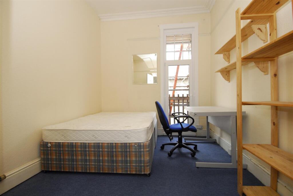 18BedfordPark007.JPG