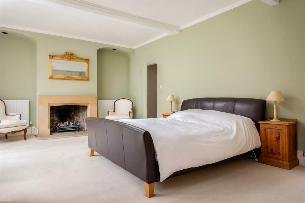 57 - Chipping Croft - GL8 8DQ - Web.jpg