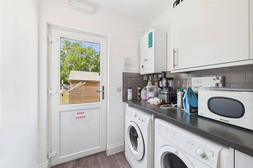 46 Frome Valley Road, Frenchay, Bristol BS16 1HE |