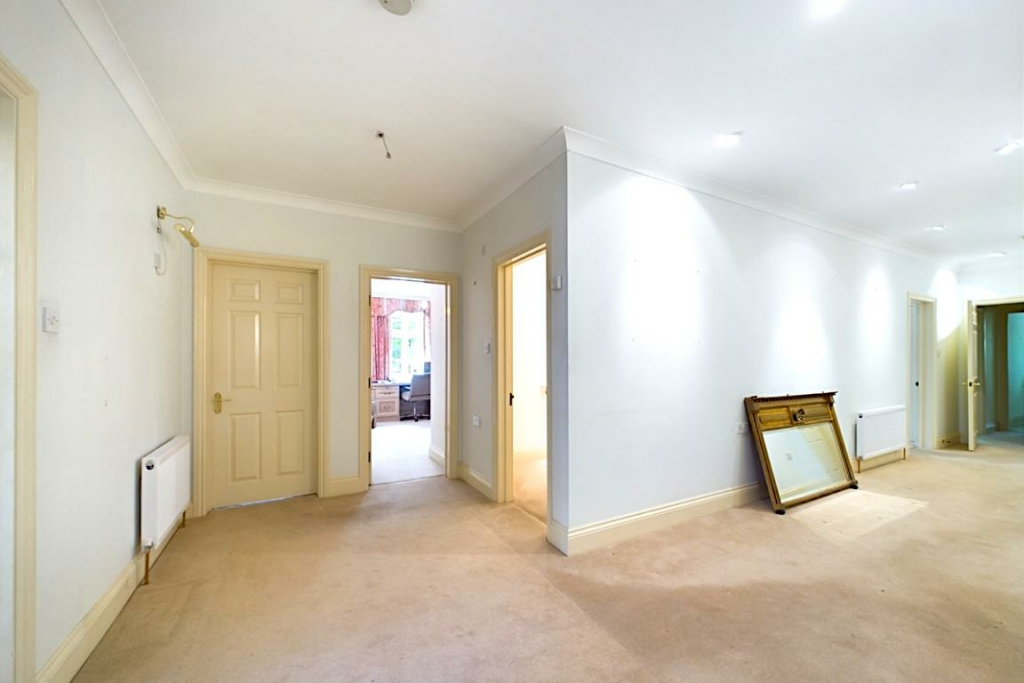 Hallway.png