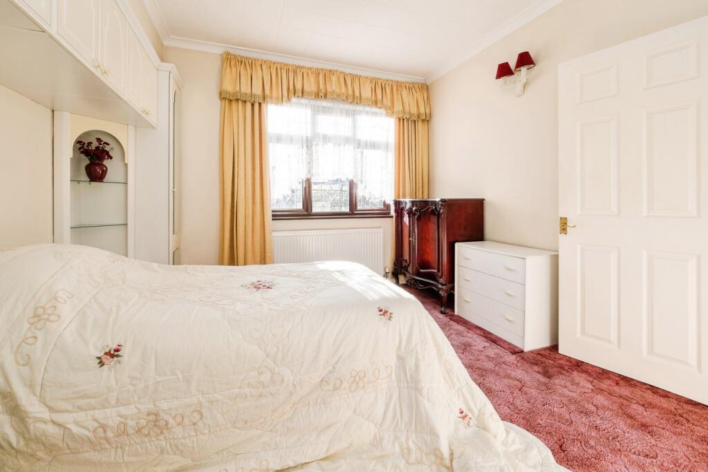 Haydon Road, Dagenham, RM8