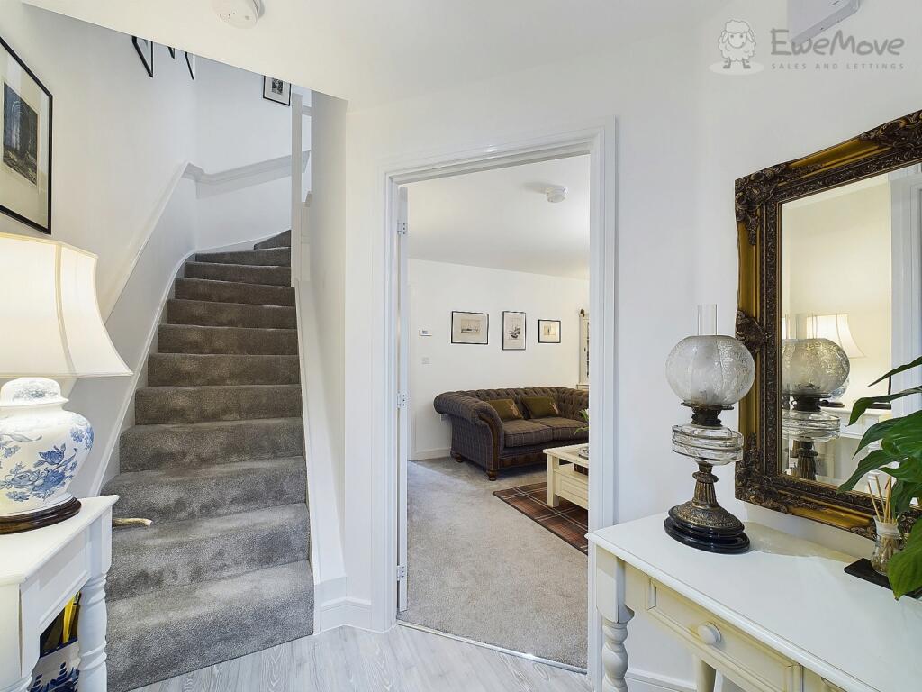 CAM03640G0-PR0034-STILL013