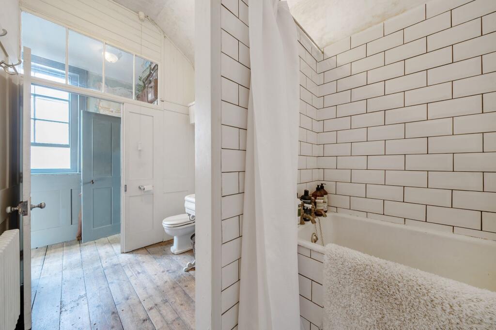 Shower Room (2)