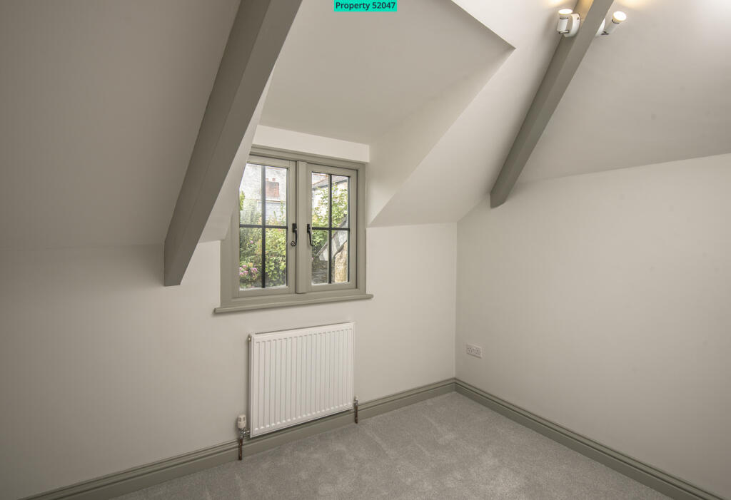 FIRST FLOOR BEDROOM/STUDY