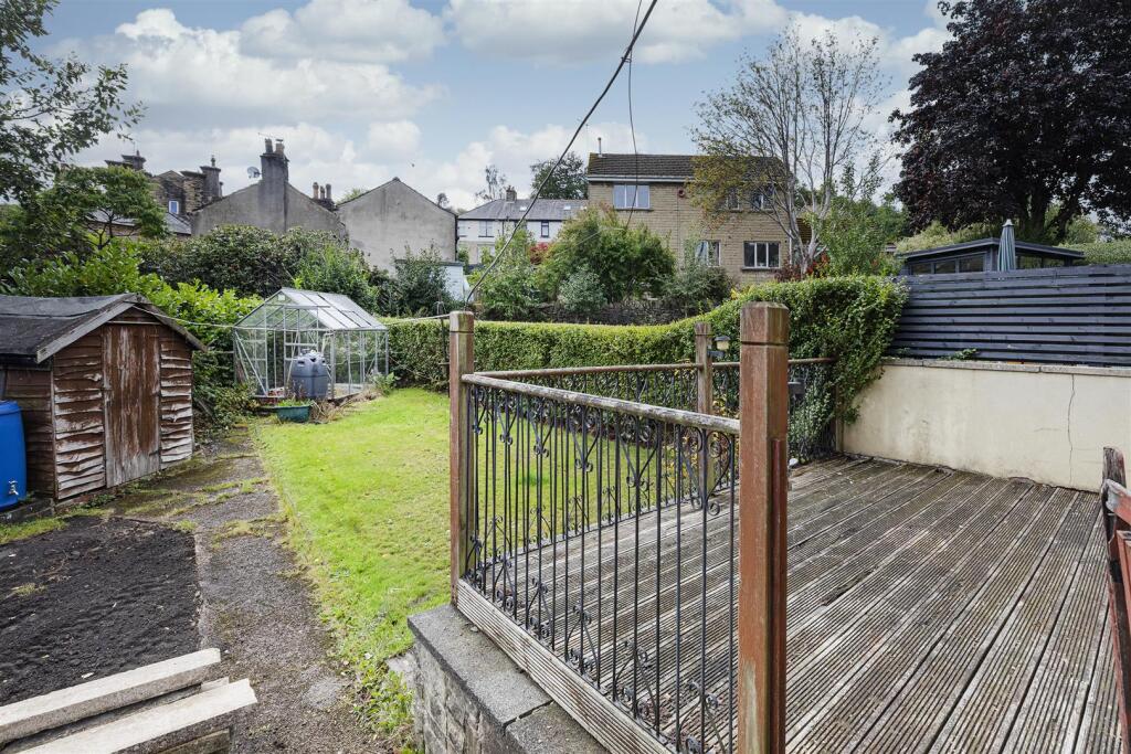 Bramleys Estate Agents - The Crescent - New Mill (