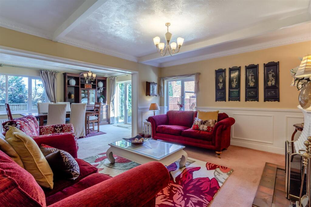 LOUNGE AND DINING ROOM