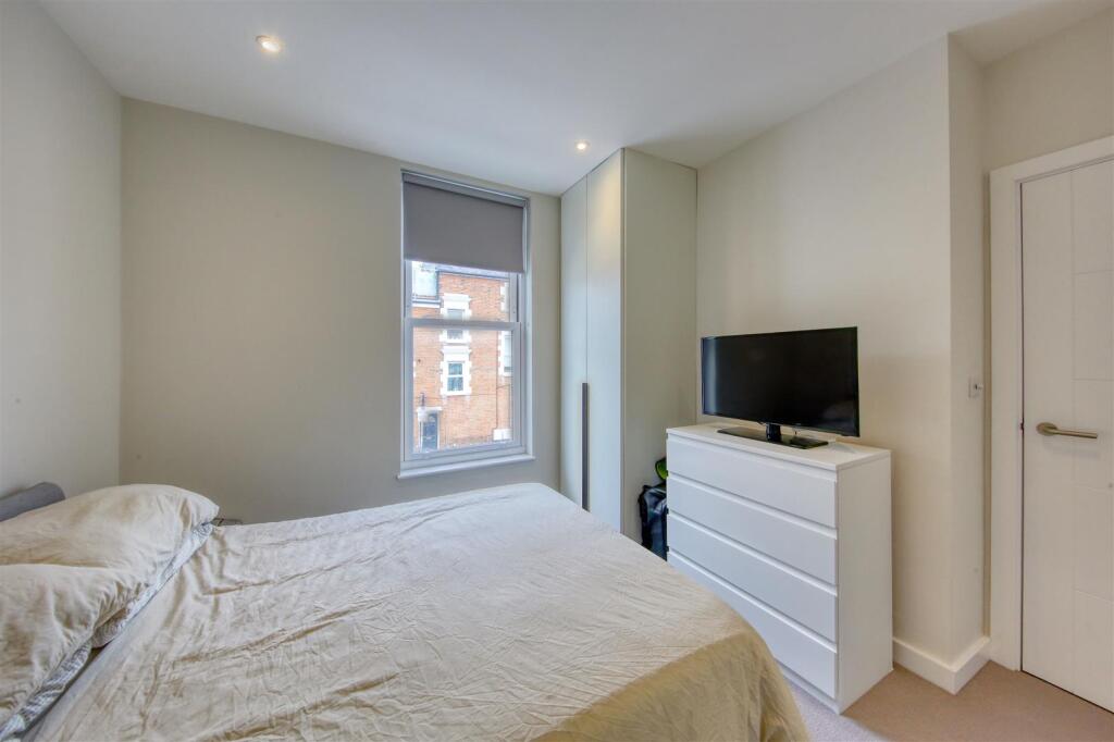 Bedroom 2.jpg