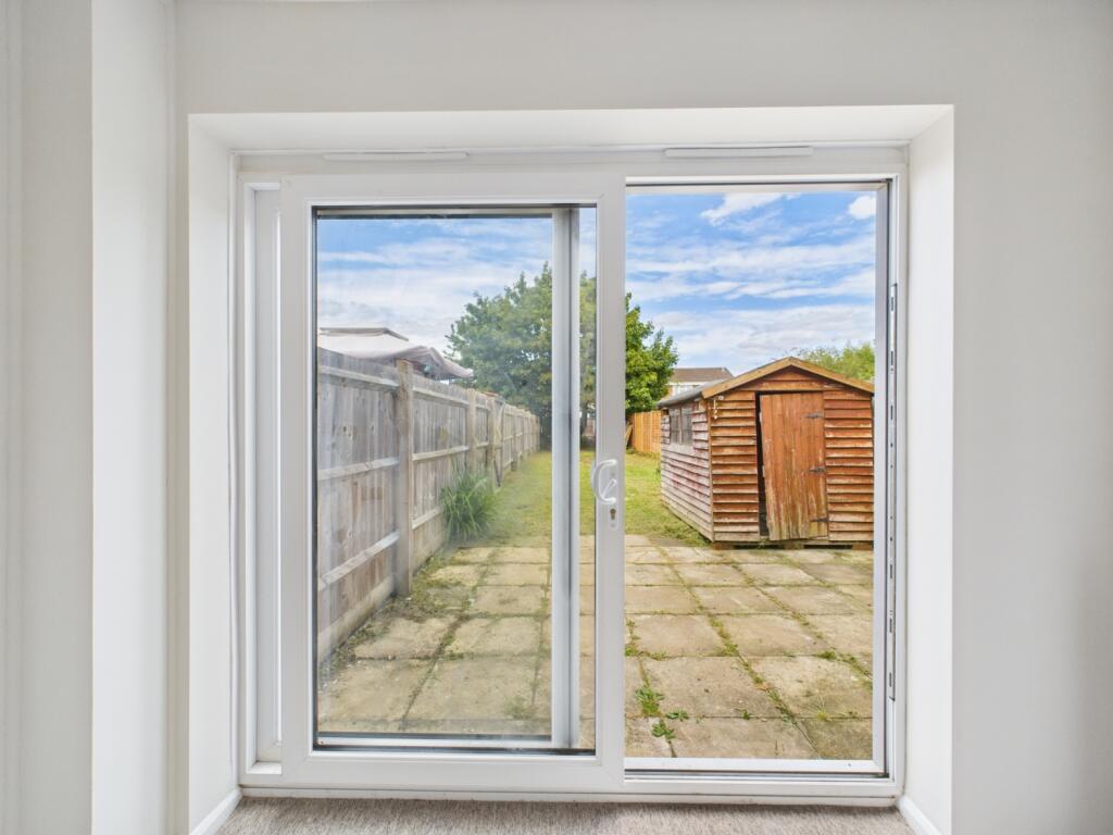 CAM01740G0-PR0422-STILL012