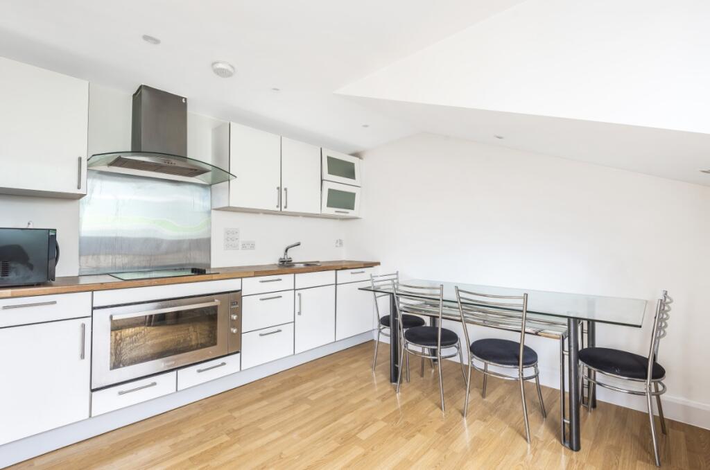 Clarenden House (11)