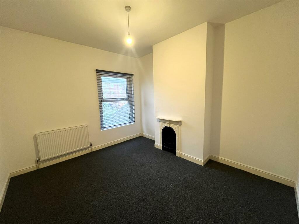 Bedroom 2.jpeg