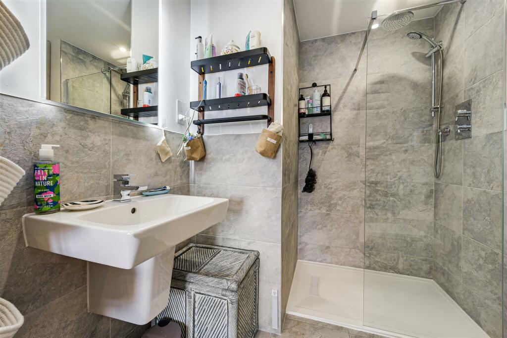 Ensuite