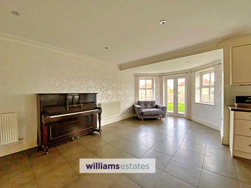 dining room area 