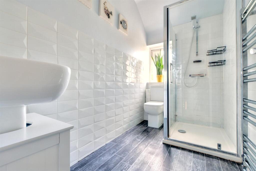 Shower Room.jpeg
