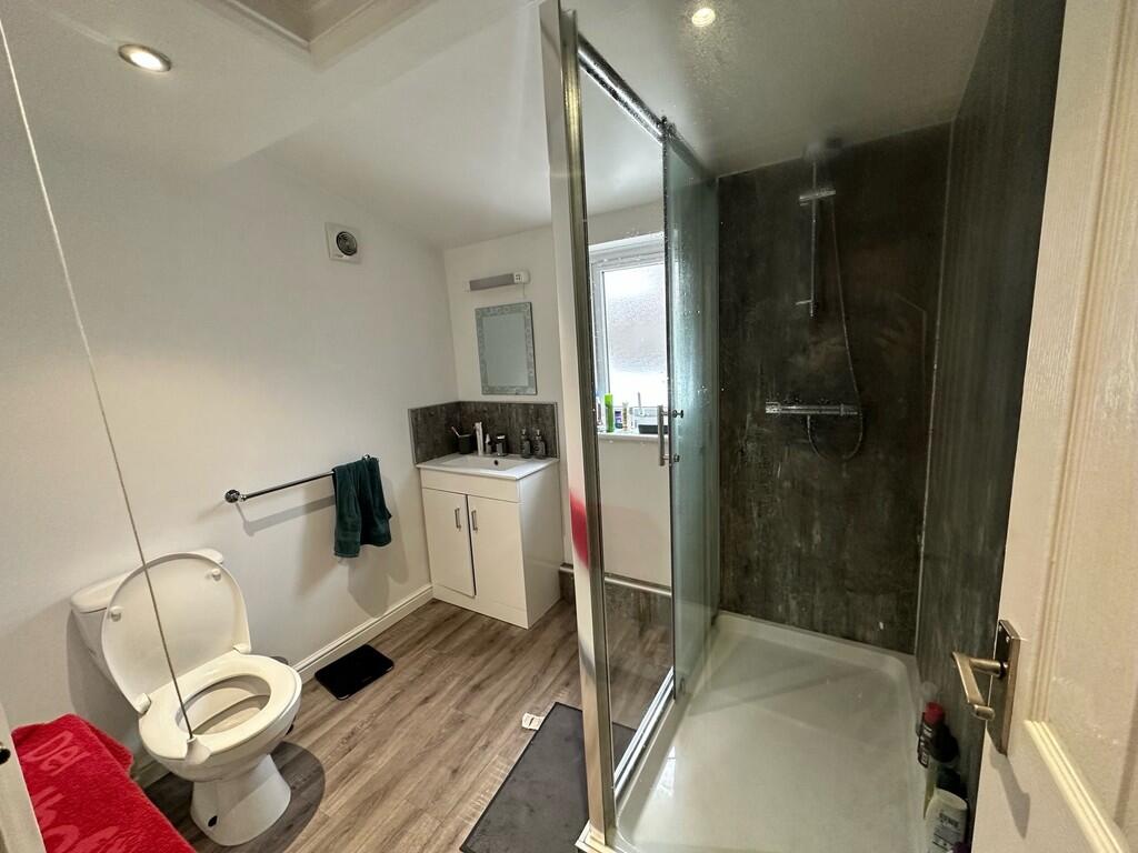 bathroom 14 old p...