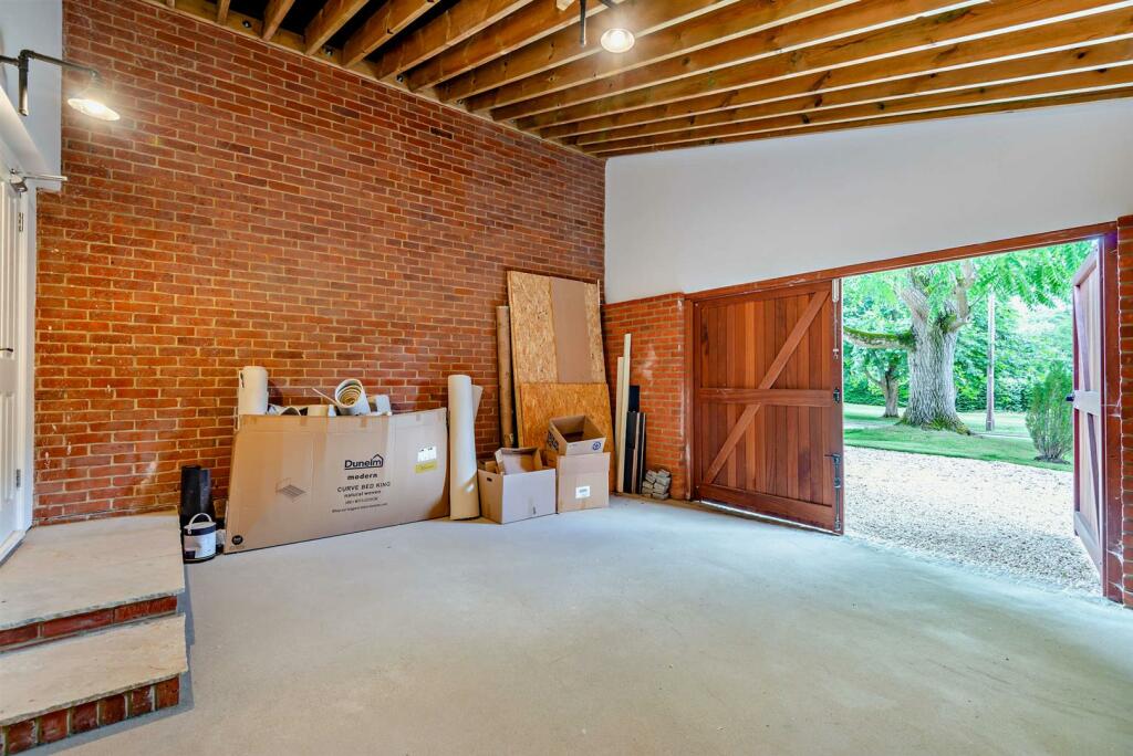 8559725-interior25-800.jpg