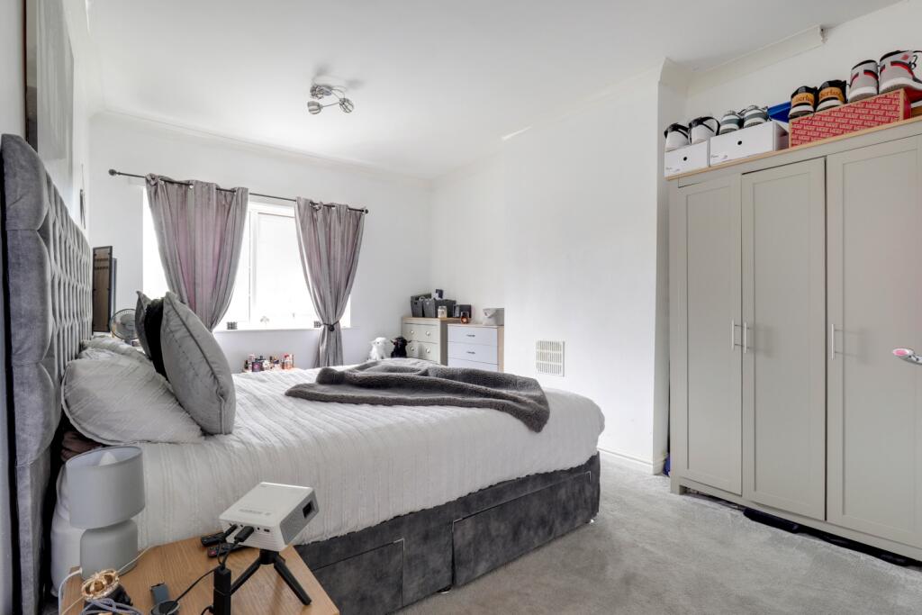 9- Rob Hammond EweMove Pontefract