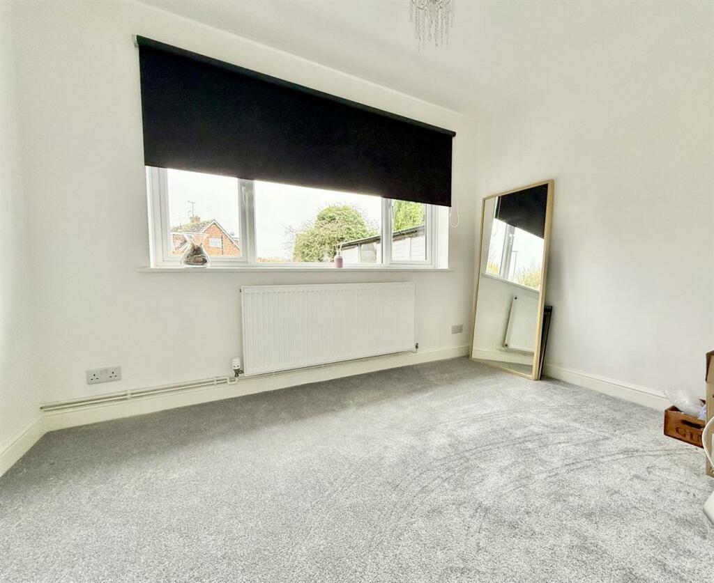 Bedroom2.jpg