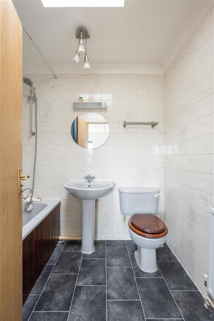 Handsworth Avenue, E4