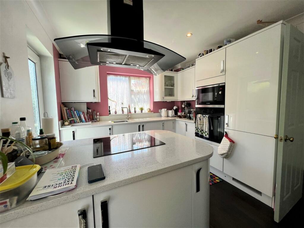 Kitchen.jpg