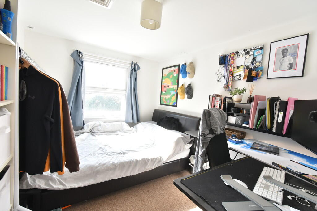 Single rear room