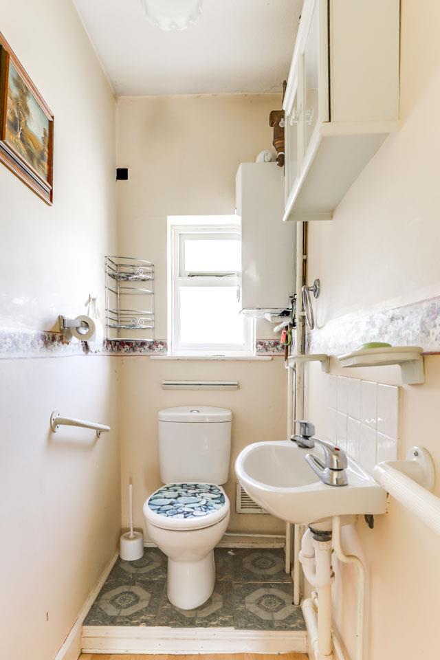 Separate WC