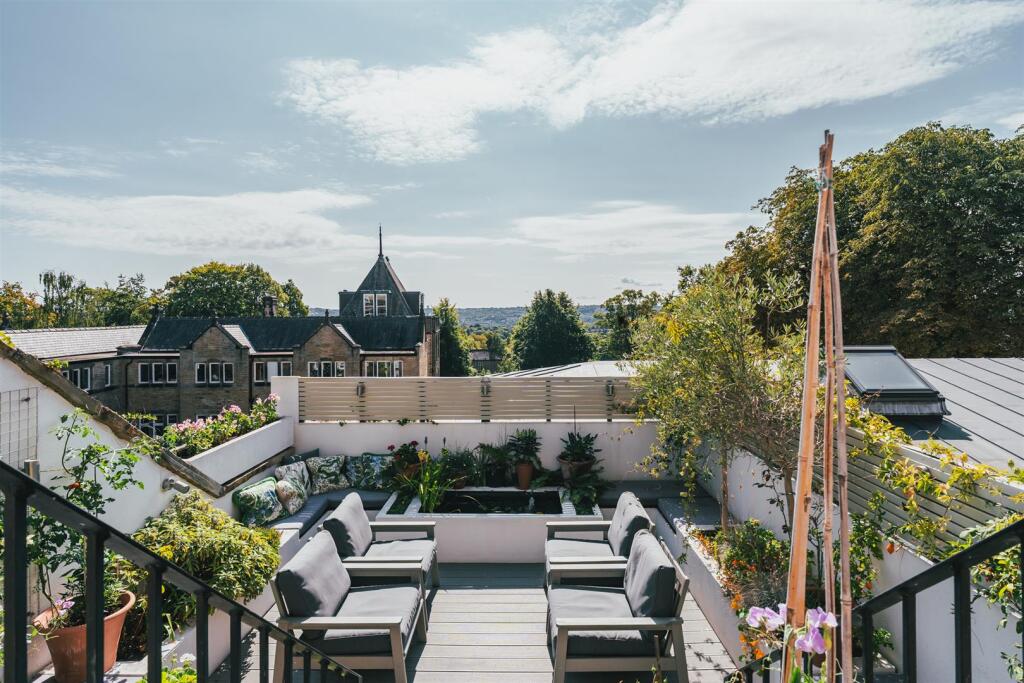 Rear Seating Terrace