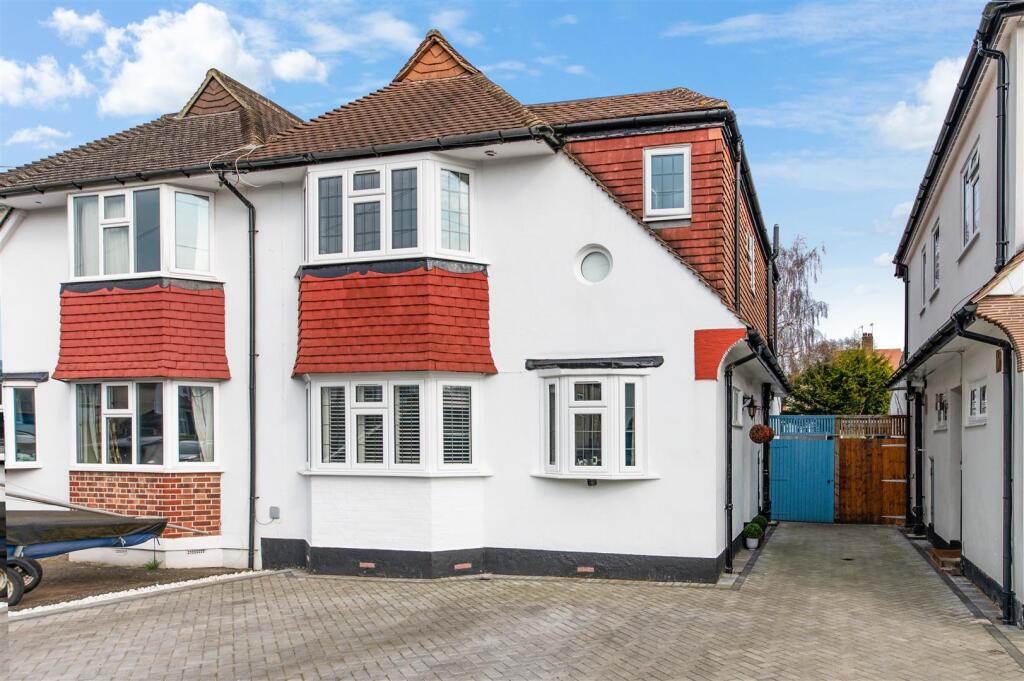 EASTDEAN AVENUE,  (1).jpg