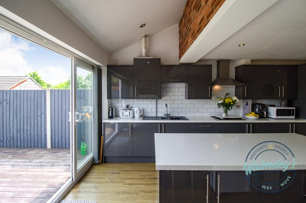 Dining &amp; breakfast bar